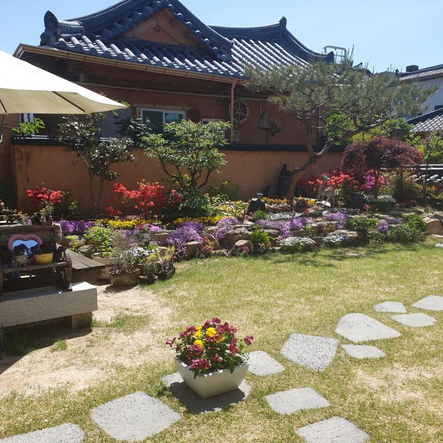 Hanok Hyeyum Jeonju Exterior photo